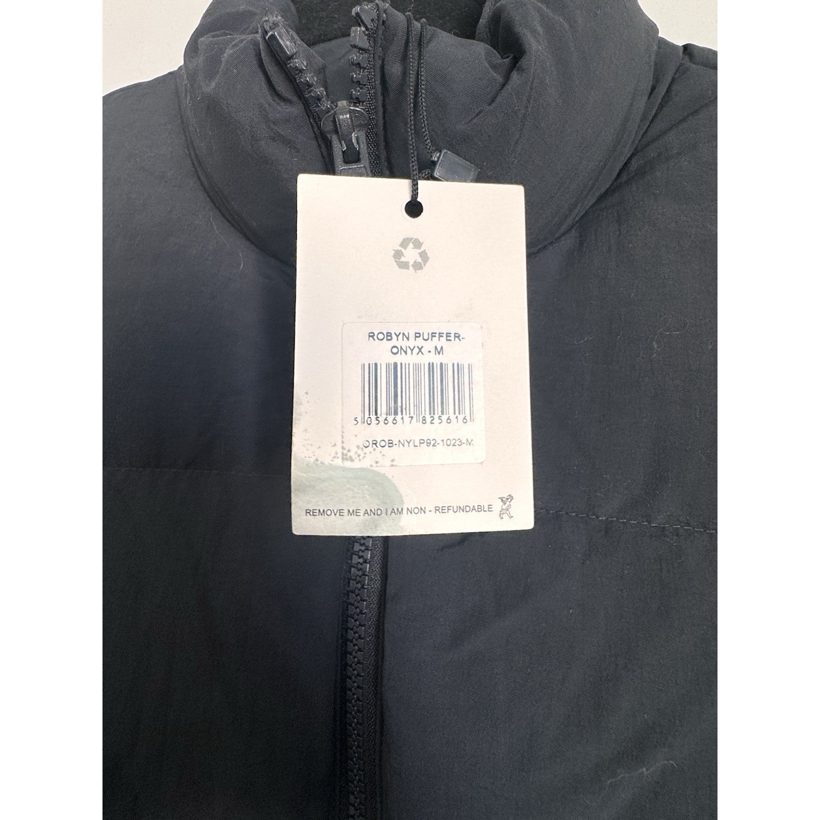 Peachy Den Women's Robyn Puffer Jacket In Onyx Black Size Medium Nwt $239 — image 3 of 8